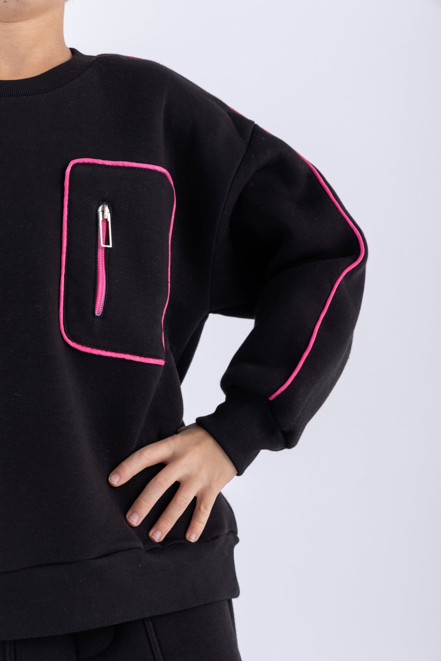 Pop-Pocket Unisex Sweatshirt