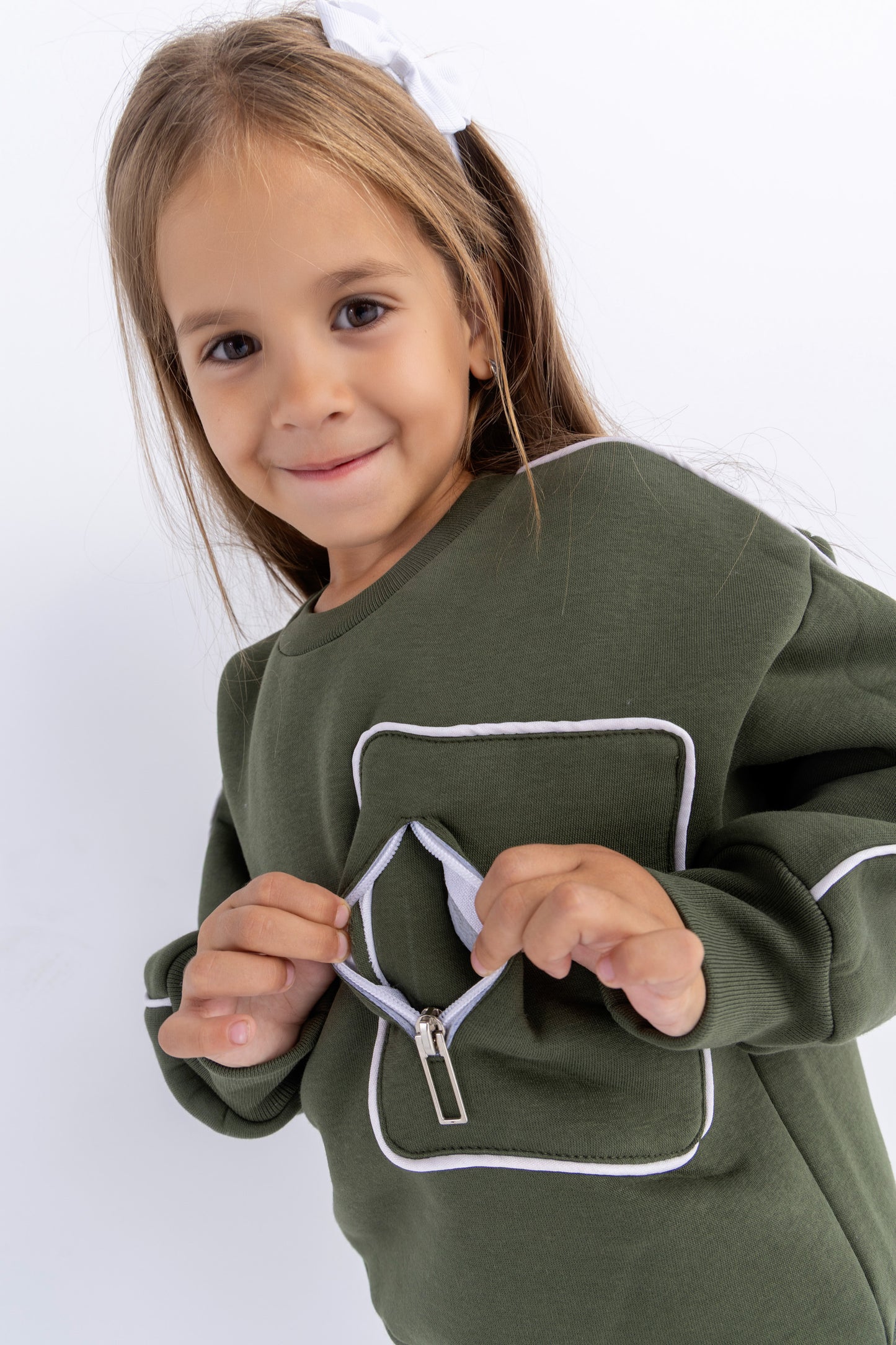 Pop-Pocket Unisex Sweatshirt